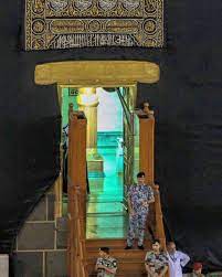 فتح باب الكعبة المشرفه اللهم زد هذا البيت تعظيما و تشريفا islamic pictures mecca kaaba mecca