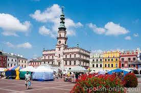 Wykorzystanie materiałów (tekstów, zdjęć) zamieszczonych na stronach www.zamosconline.pl wymaga zgody redakcji portalu! Zamosc In Polen