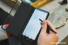 The samsung galaxy s21 could get a powerful optional charger to challenge the likes of oneplus; Qf5bjollhlqgkm