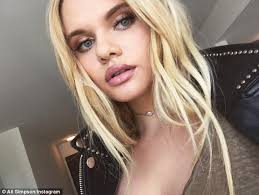 Alli Simpson broadcasts cryptic message to her 1.7million Instagram  followers