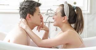 Setelah hampir 8 tahun menikah dengan david herbowo, akhirnya bintang eifell i'm in love ini. Belum Genap 2 Bulan Melahirkan Suami Minta Shandy Aulia Hamil Lagi
