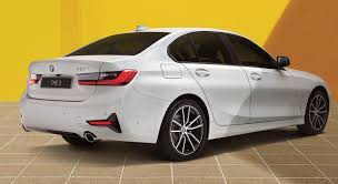Cari kereta terpakai bmw 320i kuala lumpur dengan harga murah dan terbaik. Bmw 320i Makes Welcome Return To The 3 Series Line Up In Malaysia Autobuzz My