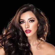 En 3 días nos vamos a Polonia Bolivia, y cada día el apoyo es mayor🇧🇴 No  podía viajar sin estos maravillosos productos de Yanbal los cuales me  acompañan en mi día a