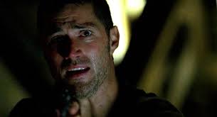 Lostpedia Blog: The Lost Rewatch: 2x01 "Man of Science, Man of Faith" and  2x02 "Adrift"