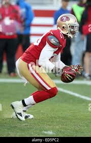 Santa Clara, California, USA. 28th Nov, 2021. San Francisco 49ers running  back Eli Mitchell (25) masking yardage