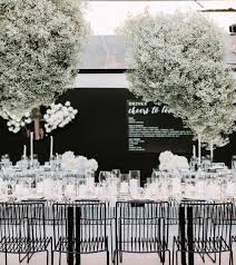 We've rounded up 15 of our favorite ways to use baby's breath in your wedding or party—everything from chandeliers to boutonnieres to a necklace (yes, a necklace!)—it just may inspire your next project! 10 Elevated Ways To Style Baby S Breath At Your Wedding Ruffled