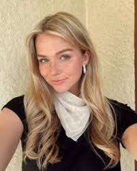 Abbey Austin (abigailelin)