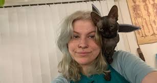 Kasuotan nina Bean at Luci! : r/disenchantment