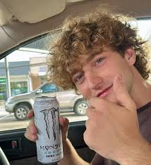 Hi everyone! 🇦🇺 I'm a 22-year-old Italian currently based in Perth, WA.  I'm a highly motivated and hardworking person with strong manual skills, a  quick learner, and a great team player. I'm