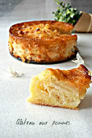 Pour Un Gros Gateau Aux Pommes Recette En 2020 Gateau Aux Pommes Gateau Chocolat Sans Cuisson Gateau Aux Pommes Caramelisees