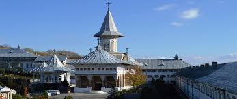 Adormirea maicii domnului (biserica mare), sfanta cuvioasa paraschiva si nasterea maicii domnului (biserica de lemn, monument istoric). MÄnÄstirea Sfintei Cruci Oradea JudeÈul Bihor Provincia CriÈana Provinciacrisana