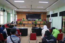 Bagi yang tak tahu, kptm tu stands for kementerian pelajaran tinggi malasyia. Indepth