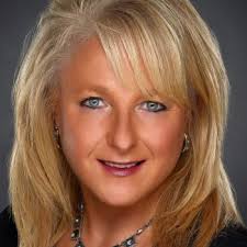 Aimee Meier's Instagram, Twitter & Facebook