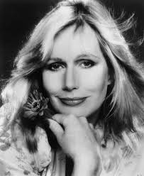 Sad news…Sally Kellerman, best know as Hot Lips Houlihan in the “M.A.S.H”  (1970) film, has passed away at the age of 84. Kellerman had been battling  dementia. Rest In Peace. Sincere condolences