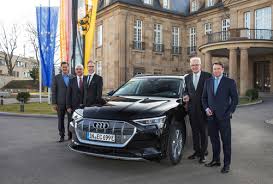 Darin war auch der dienstwagen von winfried kretschmann verwickelt. Auto Medienportal Net