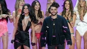 A breakdown of all of the weeknd's references to his exes selena gomez and bella hadid on his new ep my dear melancholy, including offering gomez his kidney. Selena Gomez Spotted Kissing The Weeknd Two Months After His Split With Bella Hadid See The Steamy Pics Entertainment Tonight
