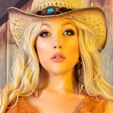 People used to say I looked like Drew Carey because I had thick black  glasses. That was the only similarity.