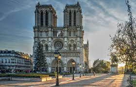 Davis, m., splendor and peril: Cathedrale Notre Dame De Paris Et Son Tresor Oficina De Turismo De Paris