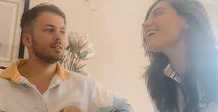 O cantor e a atriz, que assumiram o namoro no início deste carolina carvalho também fez questão de partilhar a mesma imagem na sua conta de instagram, com uma declaração repleta de amor: Video Carolina Carvalho E David Carreira Cantam Juntos
