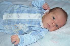 Resultado de imagem para lindos bebês