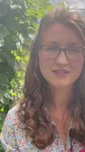 Here's dietitian, Rosa Holt...