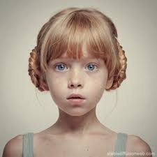 lila kravatte Prompts