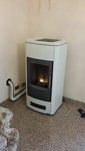 In basso verso il pavimento, in alto a soffitto o ad altezza intermedia? Stufa Pellet Piazzetta P163 11kw Canalizzata Doppio Motore Ebay