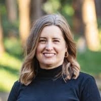 100+ perfiles de «Sullender»