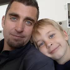 Stream Josh Etter music