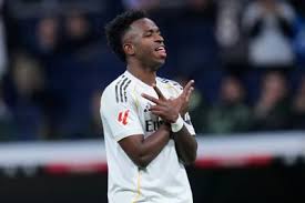 Vinícius Júnior anota 2 y Real Madrid sin Mbappé vence 4-1 a la Real Sociedad