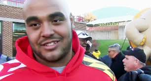 330-Pound NFL Lineman Has a Fantastic Answer for Why He Wants to Become an  Uber Driver