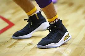 He was drafted 2nd overall in 2017 out of ucla. Lakers News Stephen Curry Sent Lonzo Ball The Pair Of Shoes He Wore Against The Nets Silver Screen And Roll