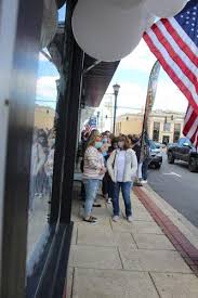 Biz Beat: Be Free Boutique opens, Dunkin' re-opens, Spring Fling Parking  Lot Party