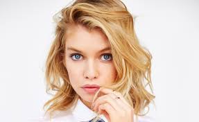 Stella Maxwell Phone Wallpapers: Free 4K & HD Downloads