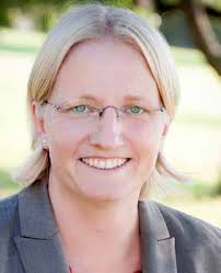 Seite 18 Bewegt im Park Seite 4 Förderungen ASKÖ OÖ Seite 8 Aufwärmen  Sportwissenschaft