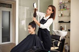 Fanny_hair spécialiste de la coiffure afro à domicile, se déplace sur paris ou ile de france pour réaliser ses coiffures à la pointe de la mode. Bien Choisir Son Salon De Coiffure Afro Sur Paris Ladies Of The Heart Com