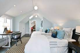 The furniture is unique as well, especially the metallic ottoman or settee in the corner. Bedroom Color Ideas Using Pastels