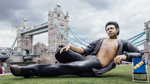Jeff Goldblum Statue Appears In London For Jurassic Park