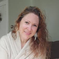 Karen Annese's Instagram, Twitter & Facebook