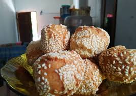 Cara buat onde onde ketawa empuk renyah tahan lama. Resep Memasak Onde Onde Ketawa Resep Enyak