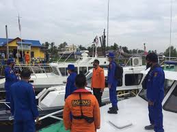 Warga lingga korban kapal tenggelam di jambi ditemukan meninggal dunia. Satu Korban Kapal Tenggelam Di Jambi Ditemukan Tewas Operasi Sar Dilanjutkan Kumparan Com