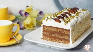 Nochmals 5 minuten in das backrohr schieben. Arabische Torte Torte Mit Trockenfruchten Eid Torte Arabija Torta Sa Suhim Vocem Hanuma Kocht Der Zweisprachige Foodblog