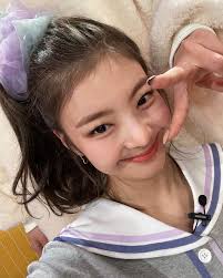 210313 ITZY Instagram Update with Lia : r/ITZY