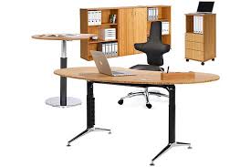 Die anzahl, anordnung und abmessung muss entsprechend der höchstmöglichen anzahl an mitarbeitern, dem aufbau der arbeitsstätte und der jeweiligen verwendung richten. Vital Office Das Feng Shui Arbeitszimmer Arbeitsplatz Buromobel Und Buroplanung