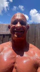 just too hot out there🔥