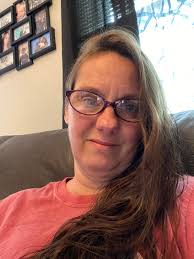 Hi I am 39 years old and I am from Kentucky I would love to have pen pals.