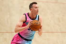 Similarity score | the difference between the percentile scores of this player and that of all other players in his position group (guards, wings, forwards, bigs). Miami Heat Predicting Duncan Robinson S Stats For Next Season