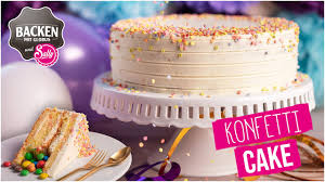 Wie man sich zum fasching als cowboy, prinzessin oder pirat verkleidet, weiß jeder! Konfetti Cake Mit Uberraschung Zu Fasching Backen Mit Globus Sally 101 Youtube