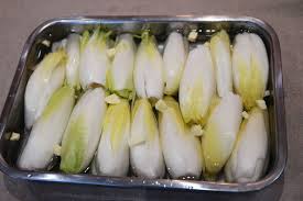 Cuisson Des Endives Sans Amertume Astuces De Chef 1 2 3 Degustez Recette Cuisson Endives Recettes De Cuisine Trucs Et Astuces Cuisine