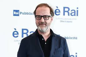 Il canale televisivo rai 1 manda regolarmente in onda i programmi sin dal 3 gennaio 1954, quando entrò oggi grazie alle nuove tecnologie rai 1 è visibile in italia e all'estero grazie alle connessioni. Chi E Stefano Coletta Il Direttore Di Rai 1 Biografia